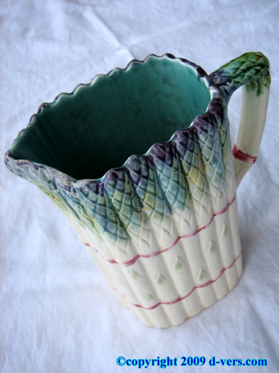 MAJOLICA Asparagus Pitcher France 1820s MAJOLICA Asparagus Pitcher France 1820s