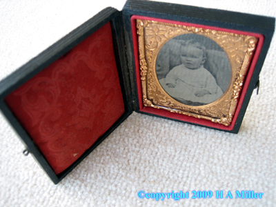 Daguerreotypes Portrait of American Family Rare 1870s Daguerreotypes Portrait of American Family Rare 1870s